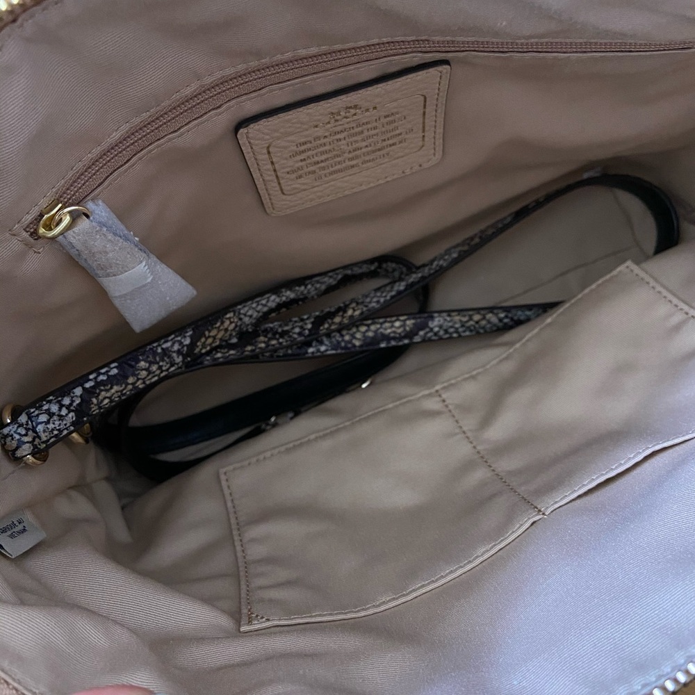 Coach bag - Picture 2 of 3